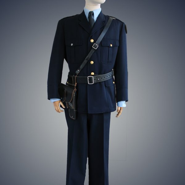 LAW ENFORCEMENT UNIFORMS - La compagnie du costume